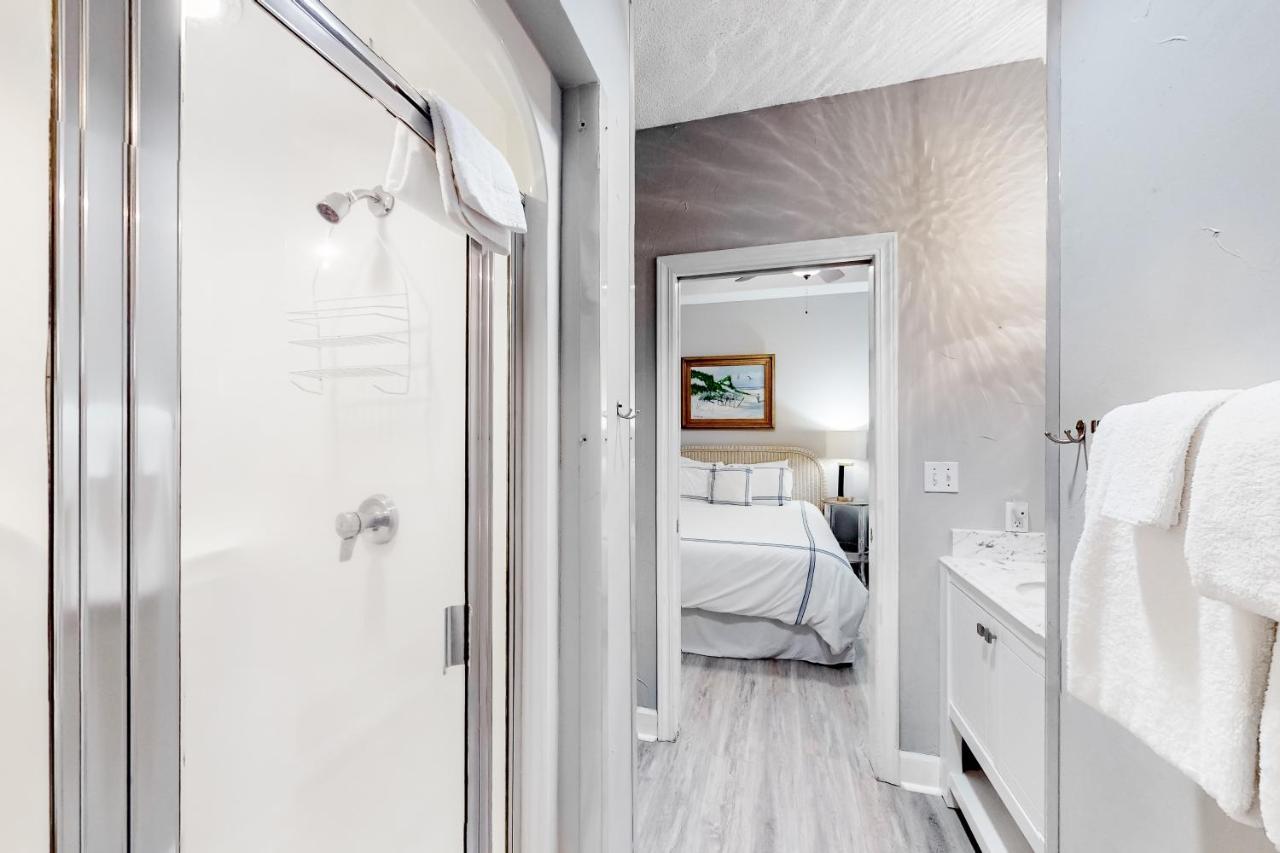 Phoenix VI 115 Orange Beach Bagian luar foto