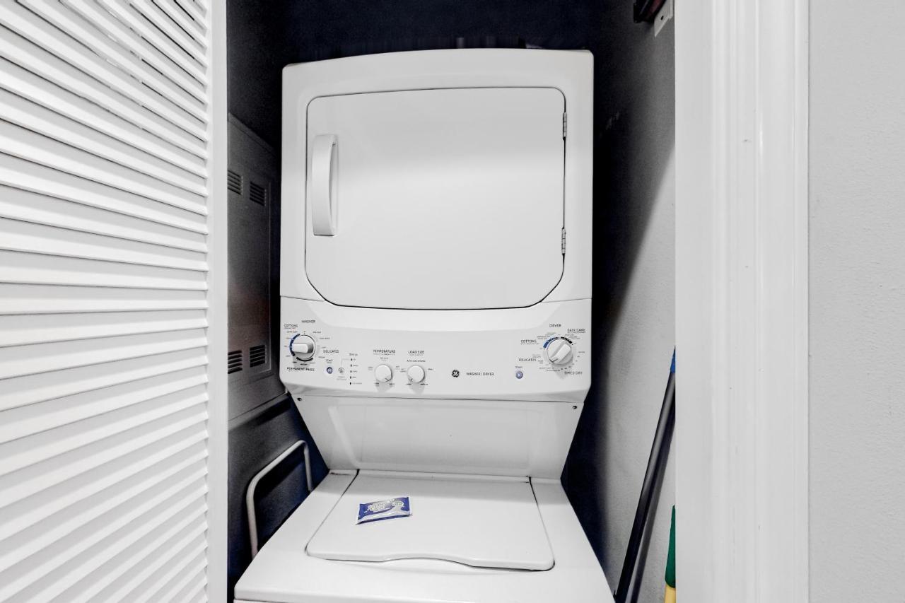 Phoenix VI 115 Orange Beach Bagian luar foto